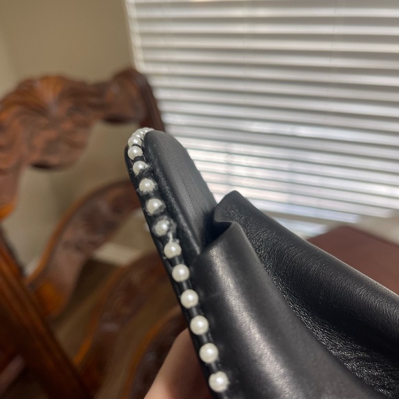 Steve Madden Leather Block Heel Pearl  Decoded Sandals - Picture 9 of 12